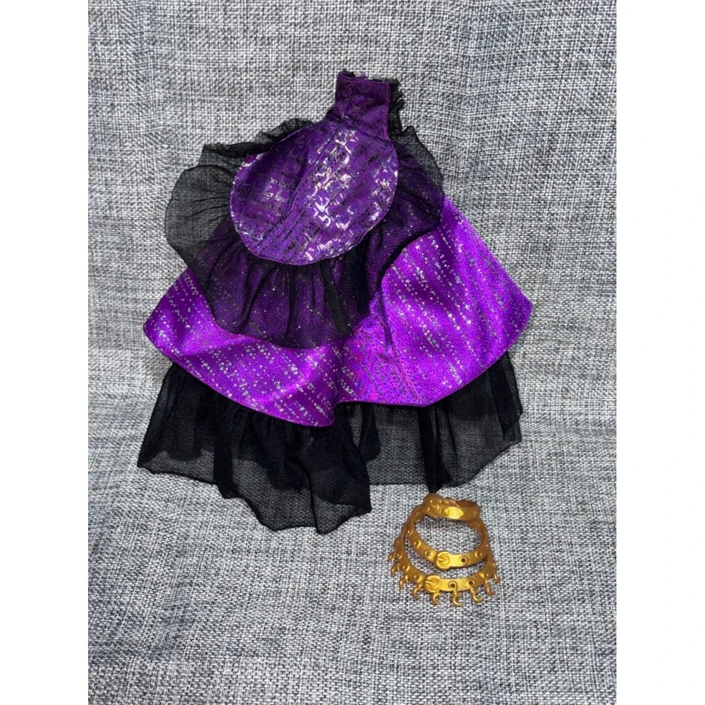 Ever After High Raven Dress and Clawdeen Gold Belts Replacements clothes outfit